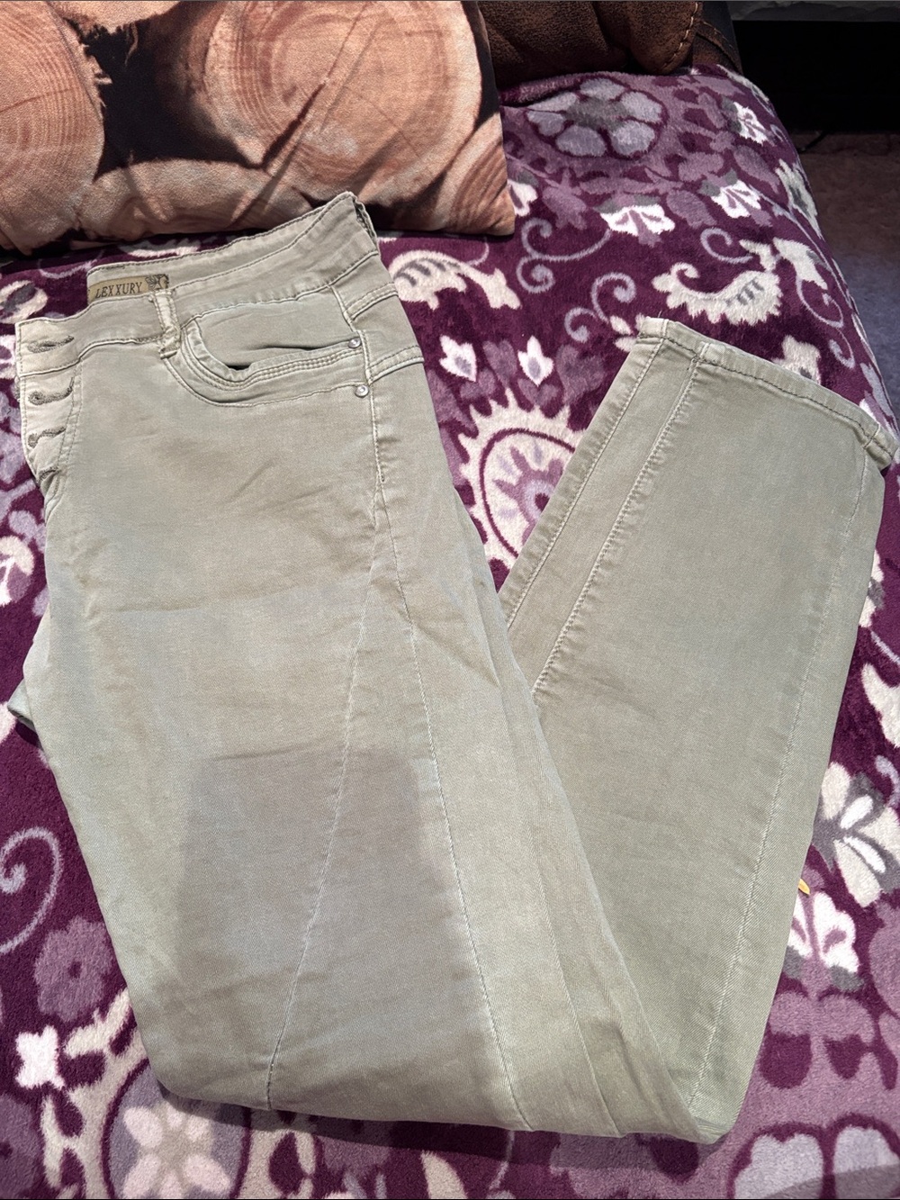 Straight Leg Women’s Jeans in Light Olive by